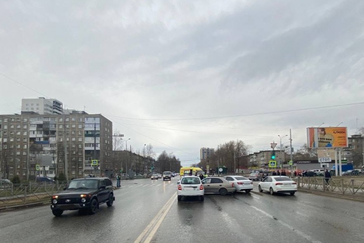 На фото — место аварии На фото — место аварии