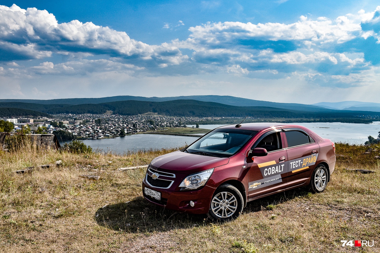 Chevrolet Cobalt дважды приходил в Россию, в 2011 и 2020 годах, но оба раза успеха не имел, в отличие от моделей вроде Aveo или Lacetti Chevrolet Cobalt дважды приходил в Россию, в 2011 и 2020 годах, но оба раза успеха не имел, в отличие от моделей вроде Aveo или Lacetti