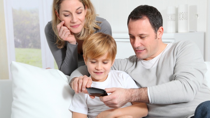 От соцсетей до онлайн-игр: какая скорость интернета должна быть дома, чтобы хватило всей семье