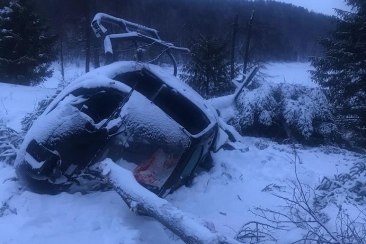 Частный вертолет совершил жесткую посадку в 4 километрах от деревни Карагайкуль Частный вертолет совершил жесткую посадку в 4 километрах от деревни Карагайкуль