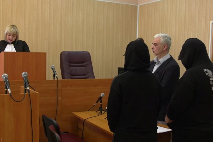 Женщина была ранее судима за мошенничество Женщина была ранее судима за мошенничество