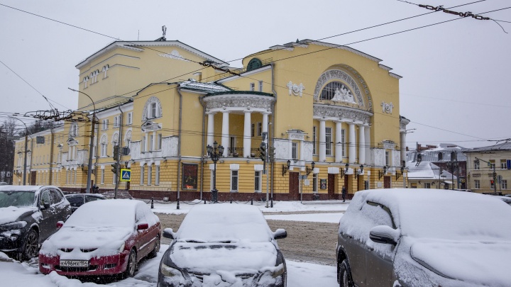 В Ярославле компании депутата не дали разделить площадь Волкова на части. Но точка в споре не поставлена