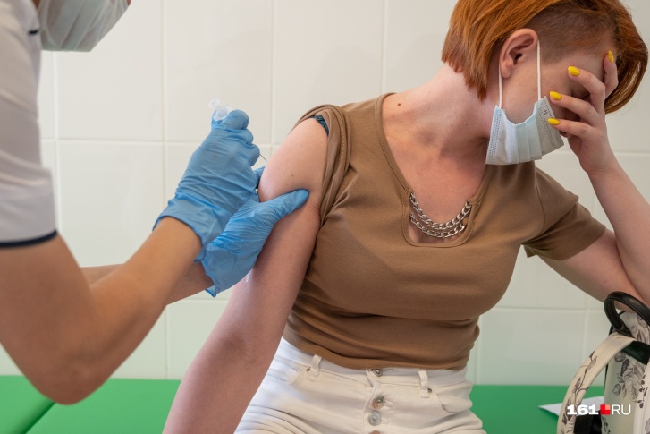 Массовая вакцинация на Дону стартовала в январе 2021 года