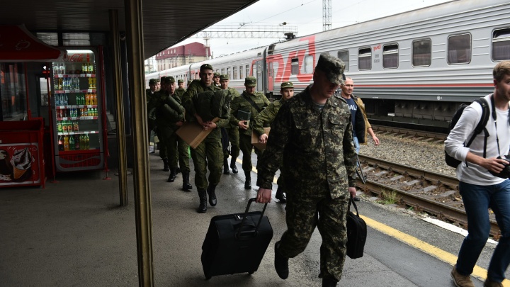 В России заканчивается весенний призыв. Как «откосить» и могут ли забрать в армию сейчас — объясняет юрист