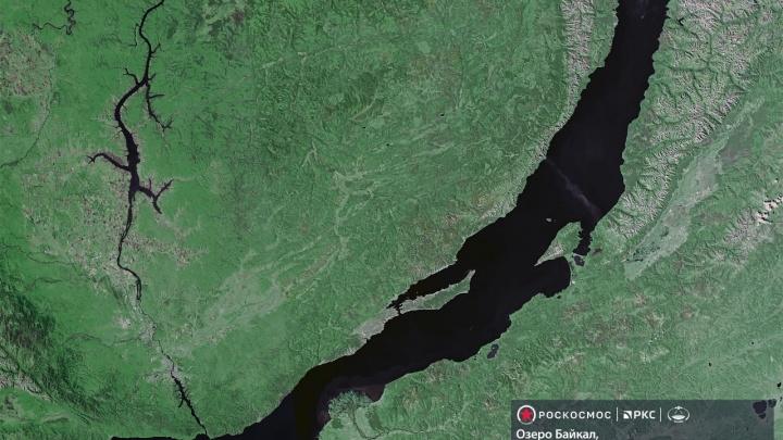 Роскосмос опубликовал спутниковую фотографию озера Байкал