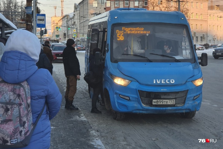 На смену ярославским маршруткам в Ярославль приехали иногородние перевозчики