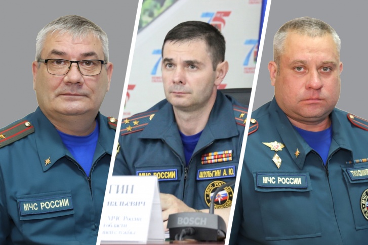Слева направо: первый замначальника Евгений Дедюхин, глава МЧС Кузбасса Алексей Шульгин, заместитель начальника Владимир Тихомиров Слева направо: первый замначальника Евгений Дедюхин, глава МЧС Кузбасса Алексей Шульгин, заместитель начальника Владимир Тихомиров