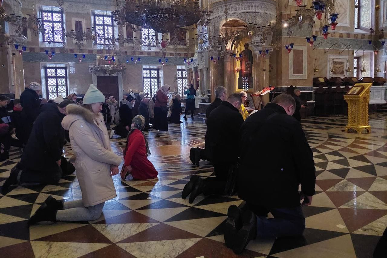 В Екатеринбурге прошел молебен за мир на Украине