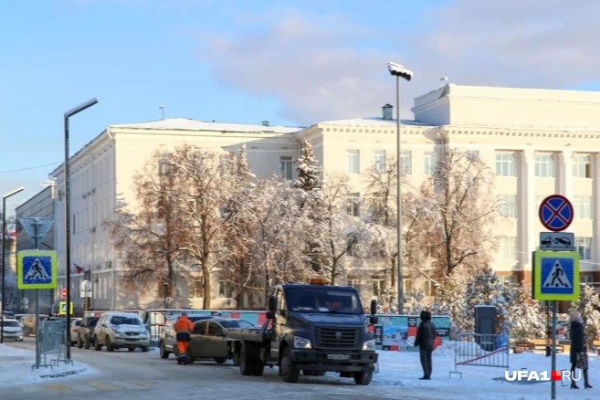 Уфимцы раскритиковали нарушителей правил парковки Уфимцы раскритиковали нарушителей правил парковки