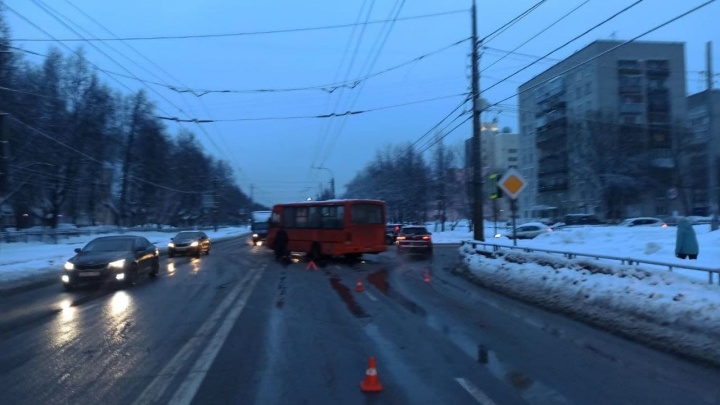 Две маршрутки столкнулись на проспекте Ленина: один пассажир пострадал