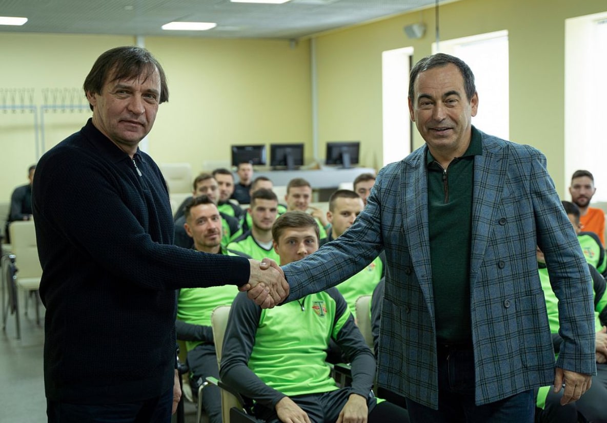 Главный тренер «Торпедо» Александр Бородюк и владелец клуба Роман Авдеев Главный тренер «Торпедо» Александр Бородюк и владелец клуба Роман Авдеев