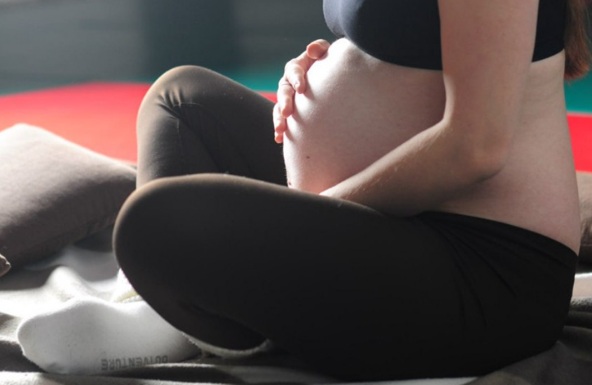 «Мест в "буханке" не хватило — на КТ беременные ехали на корточках». Пермячка — о лечении в коронавирусном роддоме