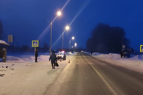 Пешеход решил перебежать дорогу по переходу и погиб под колесами «Мазды» на новосибирской трассе