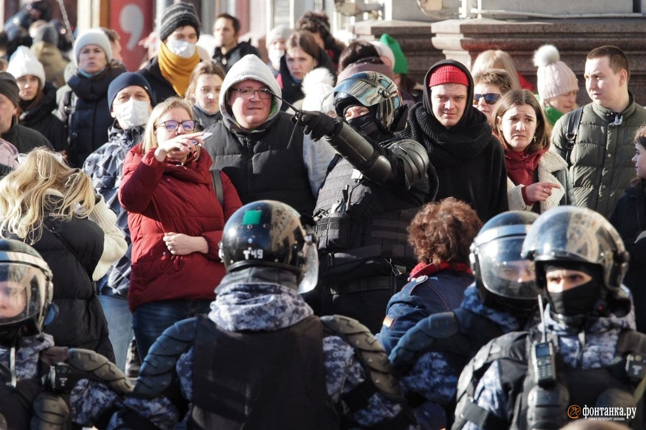 Последние новости ру. Несогласованная акция в Санкт-Петербурге. Фонтанка.ру-новости. Журналисты Украины. Фонтанка ру митинг 2011.