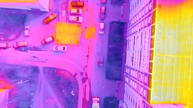 Полёты зорких беспилотников над Петербургом помогли устранить больше ста дефектов на теплосетях