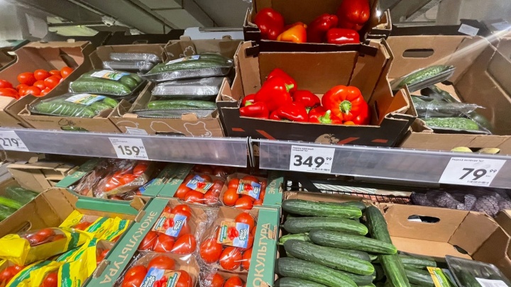 Груши по 400 рублей: в Ярославле взлетели цены на фрукты и овощи