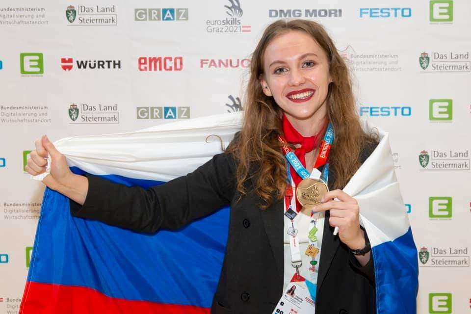 Вероника Салатова, золотая медалистка чемпионата EuroSkills Graz — 2021 в компетенции «Визуальный мерчендайзинг»