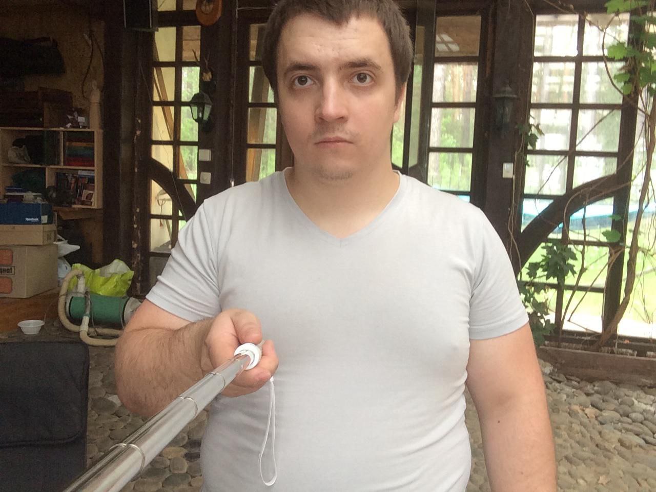 Петр признается, что раньше так много ел, что просто не бывал голодным и не чувствовал вкуса еды Петр признается, что раньше так много ел, что просто не бывал голодным и не чувствовал вкуса еды
