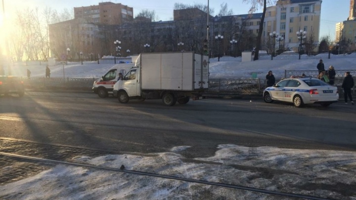 Была два месяца на ИВЛ: в Екатеринбурге скончалась библиотекарь, которую сбил невнимательный «газелист»