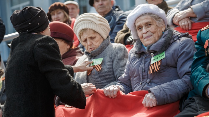 В Кузбассе осталось чуть больше 5,3 тысячи ветеранов ВОВ. Как их поздравят с Днем Победы