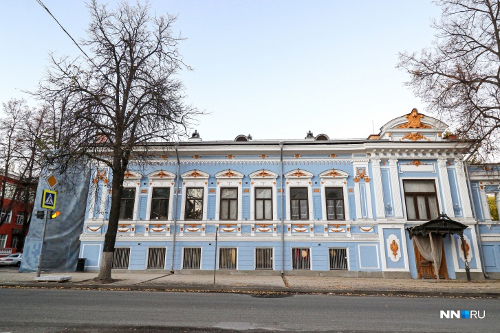 Нижегородская мэрия подала в суд на компанию, реставрирующую Литературный музей. Ремонт здания приостановили