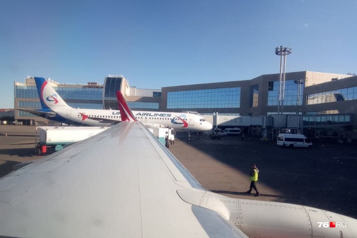 Рейс ET 760 Ethiopian Airlines с россиянами из ЮАР совершил посадку в московском аэропорту «Домодедово»