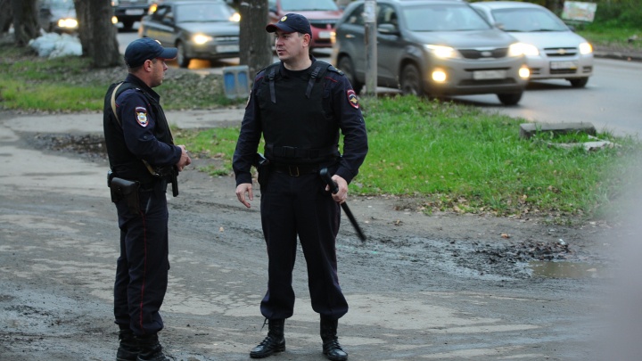 В Екатеринбурге силовики провели жесткие задержания. Объясняем, что произошло