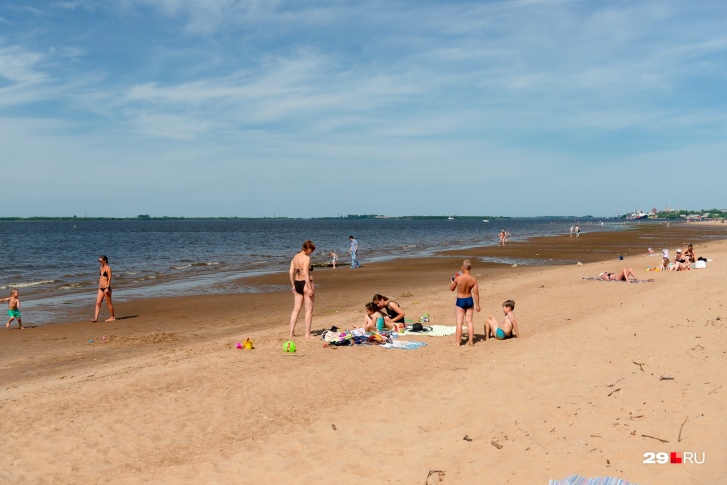 Уже планируете выбраться на природу? Посмотрите для начала, <a href="https://29.ru/text/summer/2022/07/01/71442110/#card_1" class="_" target="_blank">где в городе безопасно купаться и загорать</a> Уже планируете выбраться на природу? Посмотрите для начала, <a href="https://29.ru/text/summer/2022/07/01/71442110/#card_1" class="_" target="_blank">где в городе безопасно купаться и загорать</a>