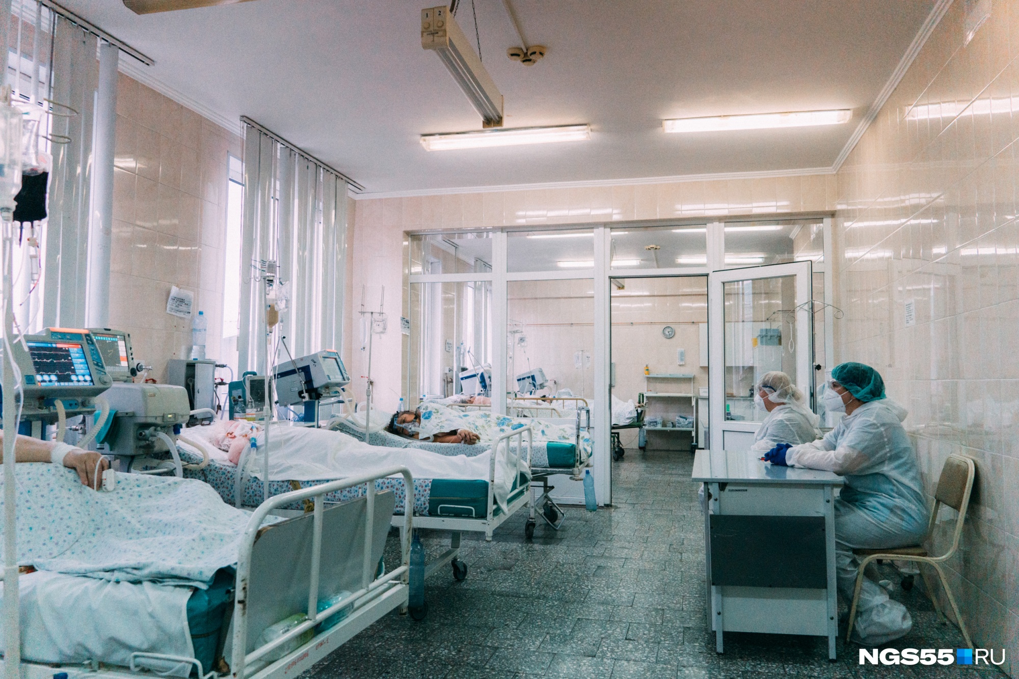 В Омской области несколько больниц и роддом выведут из-под ковида