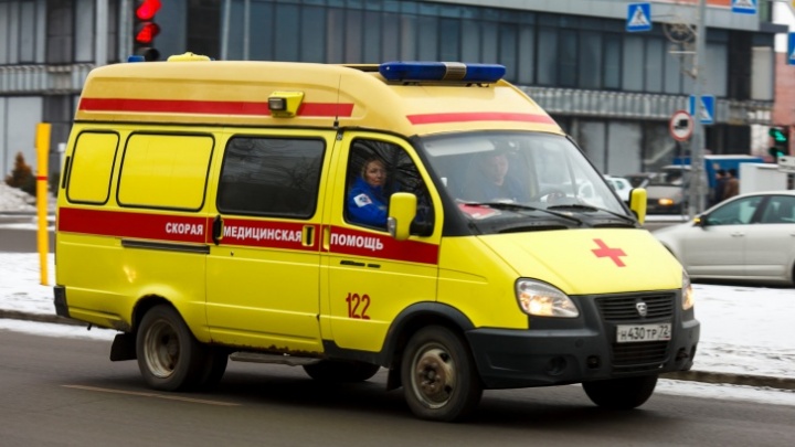 Мужчина и мальчик погибли от отравления газом в Тюмени. Еще трое человек — в больнице