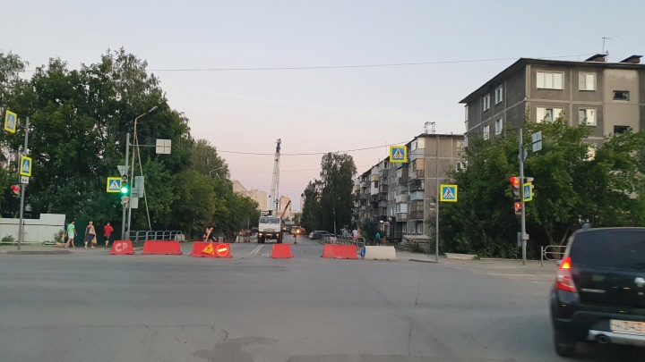 В Кургане снова закрыли проезд по улице Криволапова