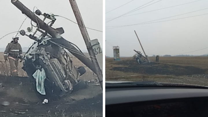 Под Каменском-Уральским иномарка врезалась в столб из-за лопнувшего колеса