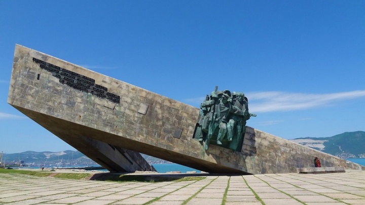 Власти: памятник «Малая земля» в Новороссийске находится в аварийном состоянии и требует ремонта