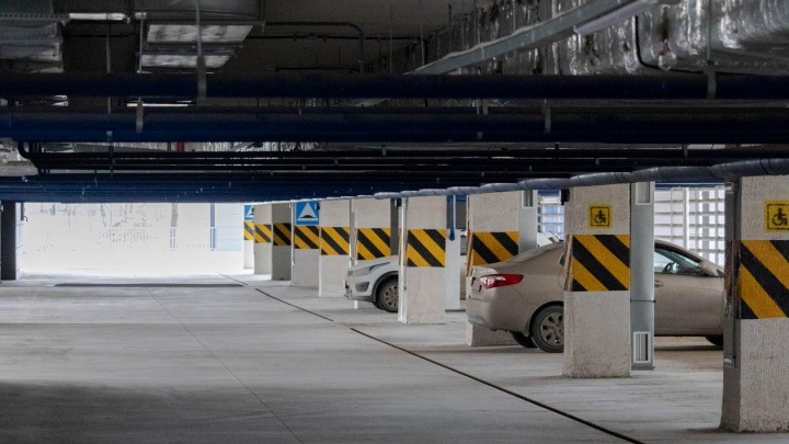 В Казани увеличат количество платных парковок. Рассказываем, где они появятся