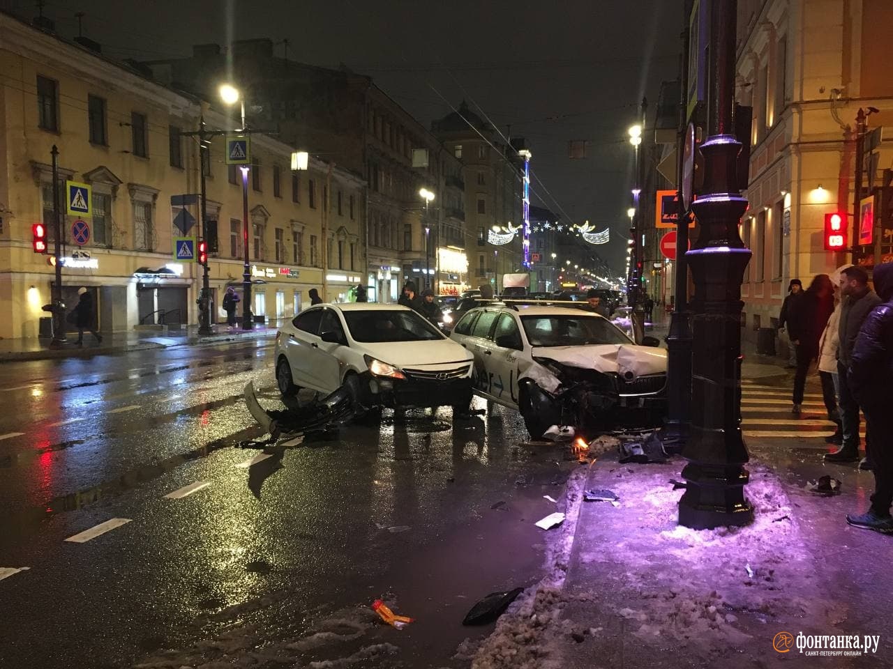 Дтп в питере вчера. Происшествия на Петроградской. Санкт-Петербург вечером. Вечерние улицы Питера. Авария в Петербурге вчера на Петроградке.