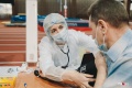 100 тысяч для врачей: Тюменьстат назвал средние зарплаты медиков