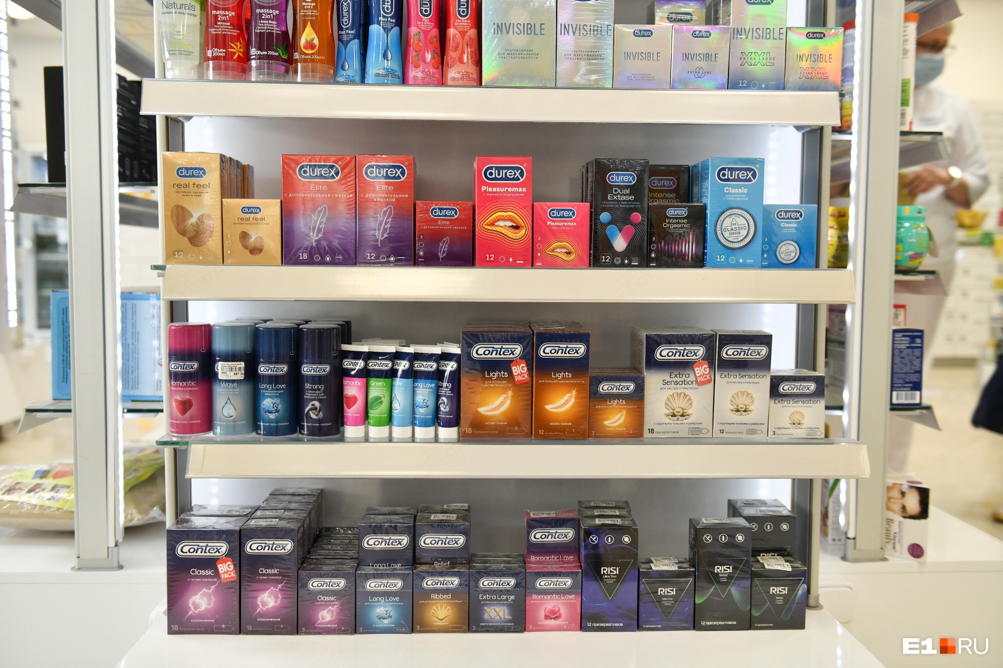 В аптеках продаются импортные аналоги Durex и Contex, но большим спросом у покупателей пользуются именно оригинальные бренды