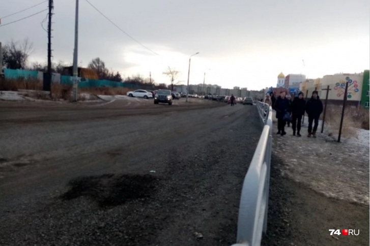 На Молдавской дорога сейчас есть, но она грунтовая и упирается в тупик