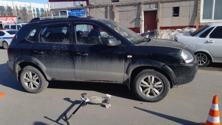 5-летний мальчик на самокате устроил ДТП с внедорожником в Сургутском районе