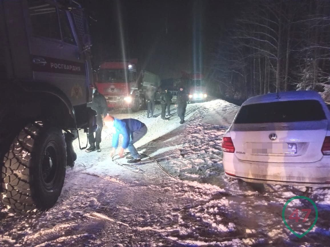 фура протаранила росгвардию