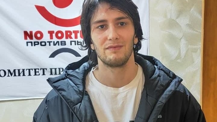 Сын Заремы Мусаевой Абубакар уехал из Грузии из-за слежки