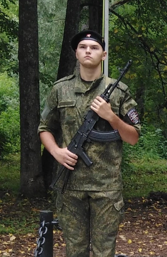 После окончания армейской службы Егор думал поступать в институт