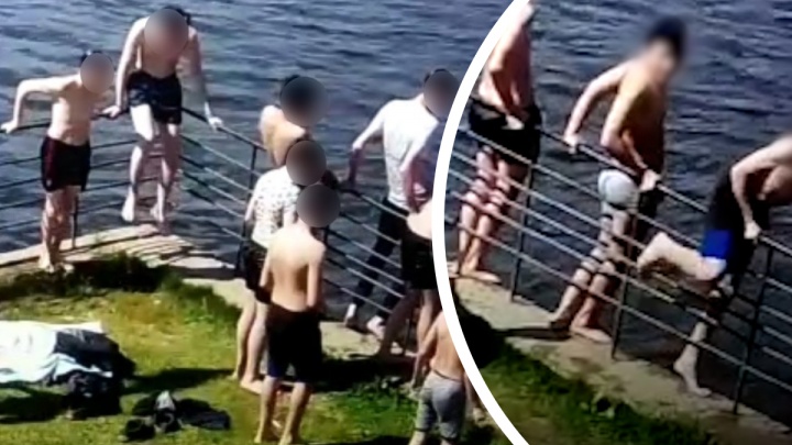 Появилось видео, как подростки ныряли в пруд. Один из них после прыжка погиб