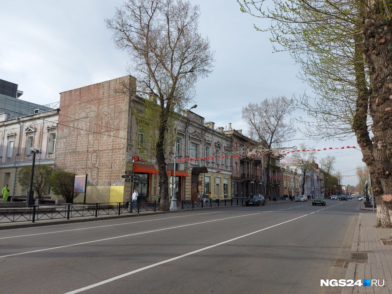 Почти все здания на главной улице Иркутска были построены в XIX или начале XX века