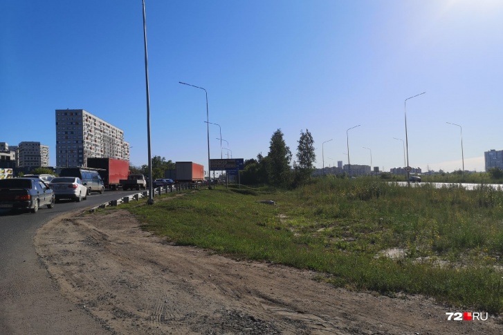 Огромные заторы начались в понедельник — машины стоят с Московского тракта и части объездной Огромные заторы начались в понедельник — машины стоят с Московского тракта и части объездной