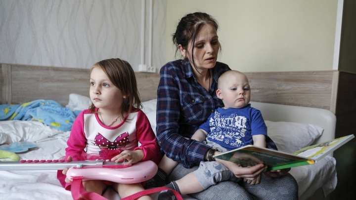 Громко пели и молились, когда над домом летали военные. История украинской семьи, приехавшей в Тюмень