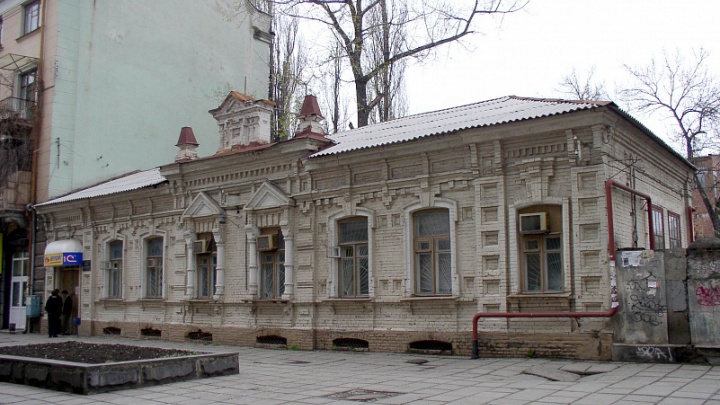В центре Краснодара до конца года планируют отремонтировать дом врача Михалева, которому больше 100 лет