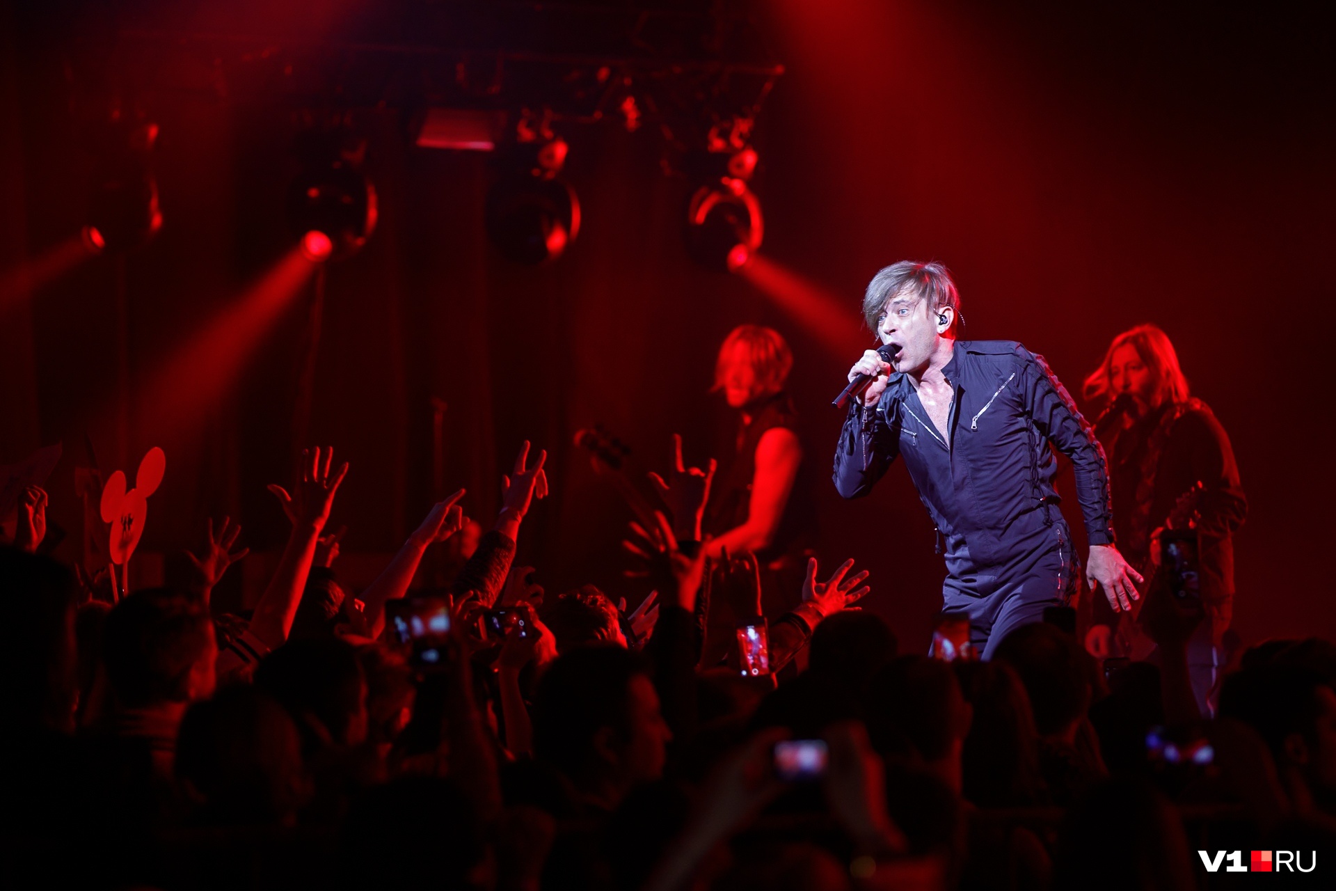 баннер за президента в омске би 2. би 2 омск баннер. отмененные концерты омск. отмененные концерты омск. группа би-2 2023.