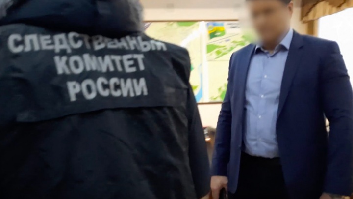 Глава дорожного предприятия Ханты-Мансийска задержан за взятку