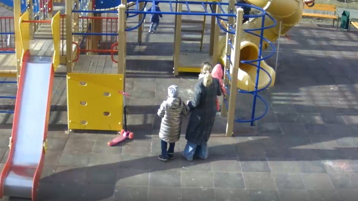 «Ударами я это не назову»: конфликт на детской площадке в Челябинске прокомментировала вторая сторона